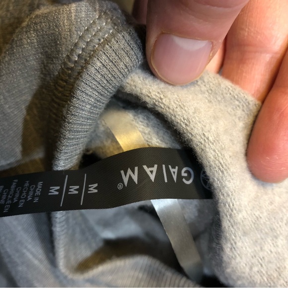 Women’s Gaiam Sweatshirt - Picture 2 of 2